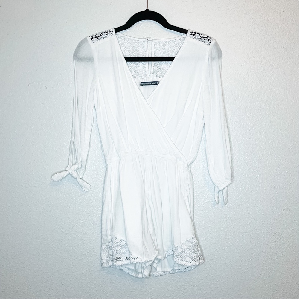 Abercrombie & Fitch White Eyelet Lace Romper